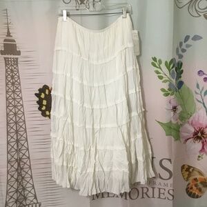 Rene Margo NWT Women’s White Wrinkled Tiered Lined Boho Midi Skirt L (12-14)